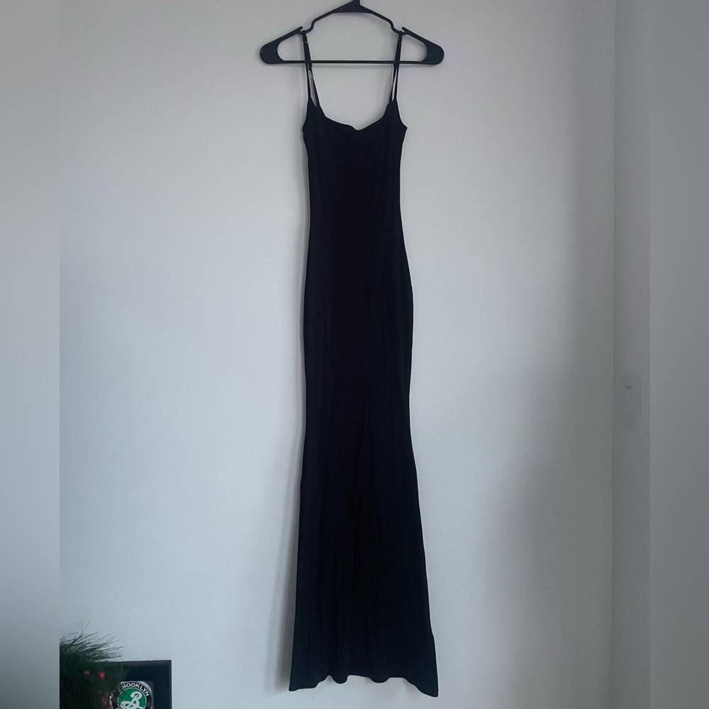 Sophisticated Black Maxi Dress